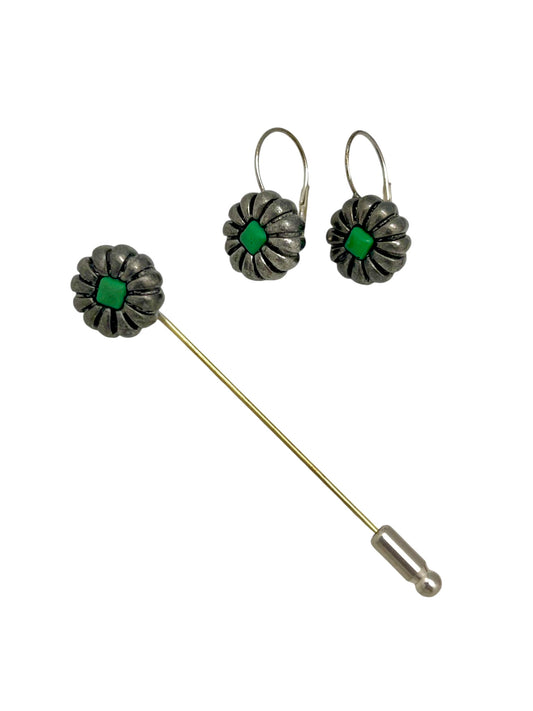 Conjunto broche alfiler verde y pendientes dormilona plata 10µ