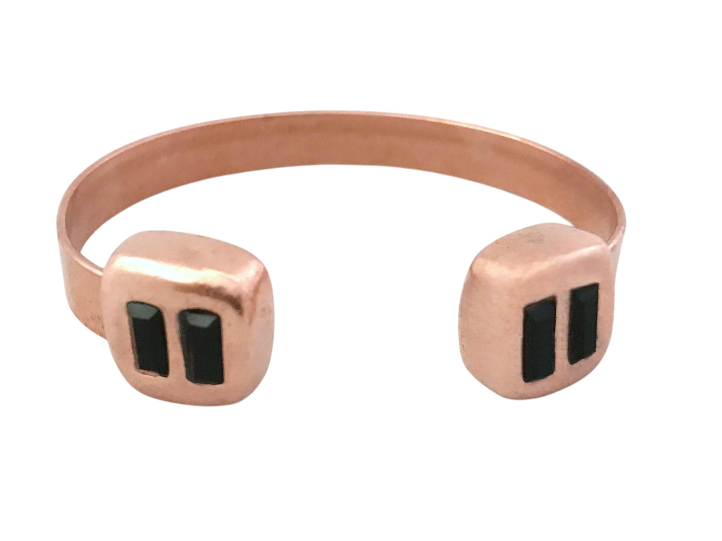 Pulsera DeCobre con detalles cristales de Sw en plata 10µ o cobre. Ajustable