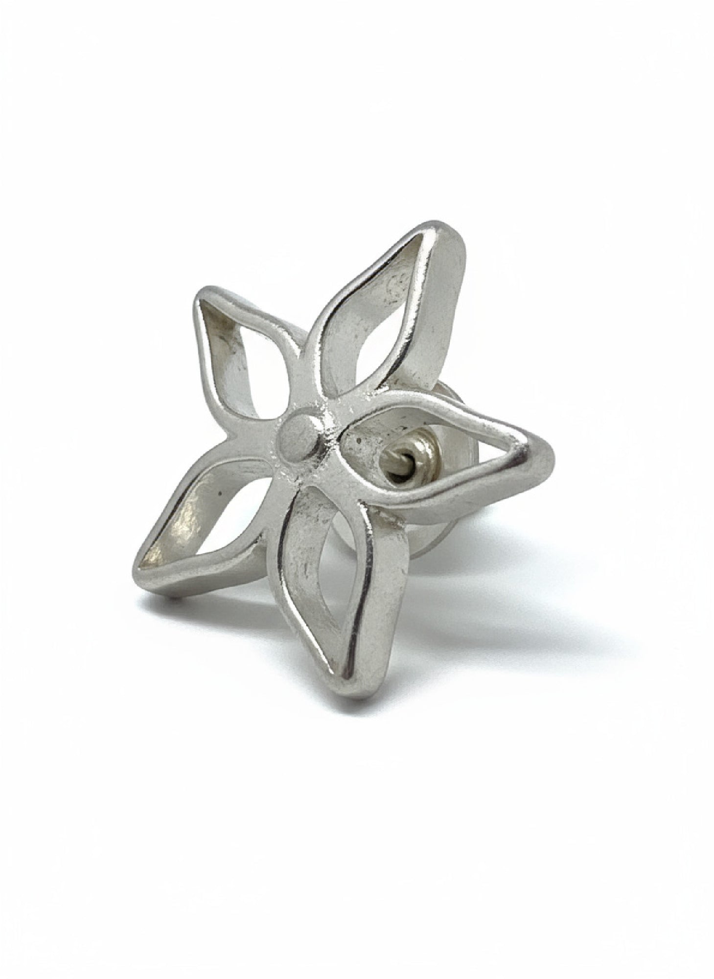 Pendiente botón plata flor Gloria Mago diseño moda calidad