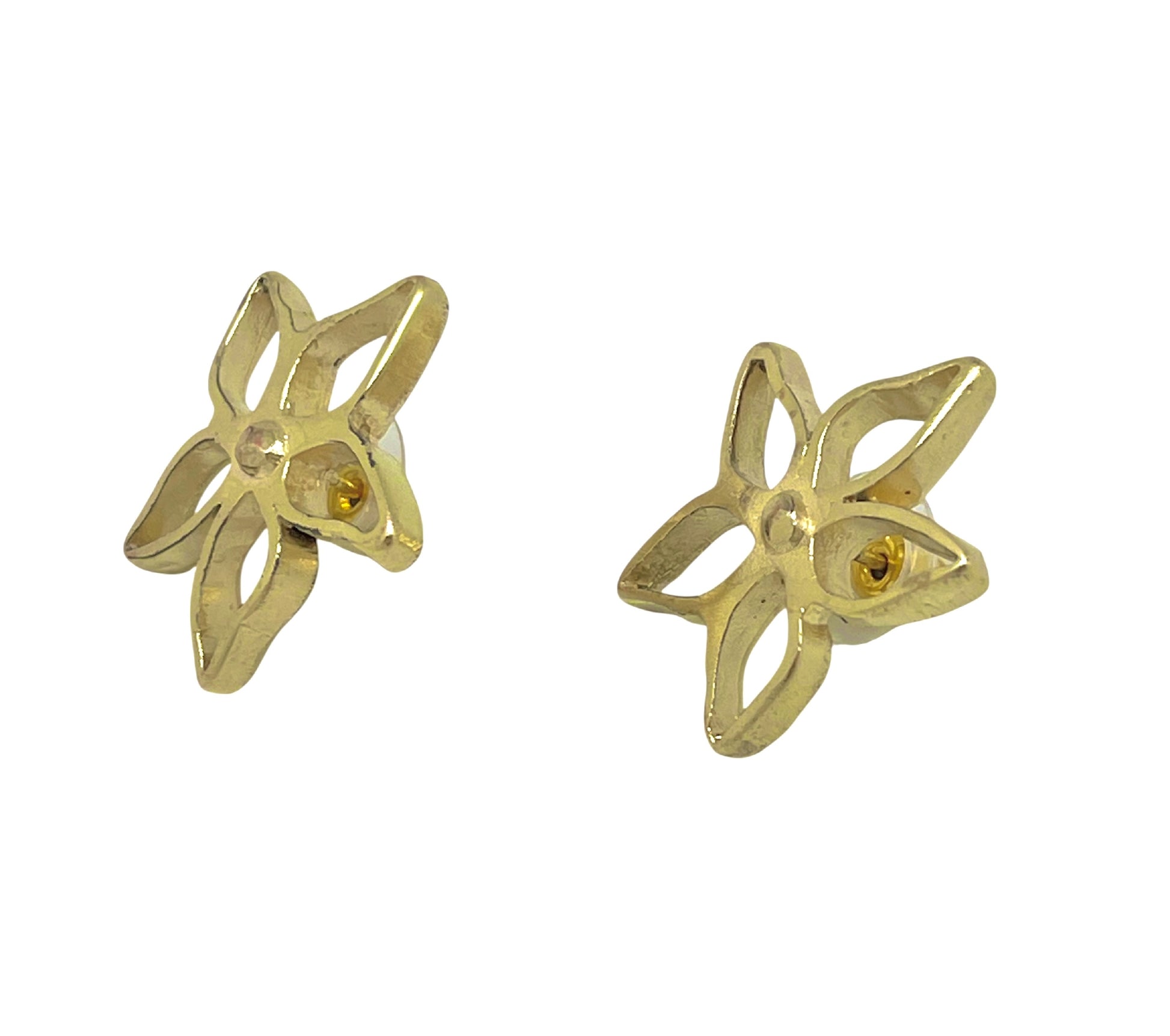 Pendiente botón dorado flor Gloria Mago diseño moda calidad