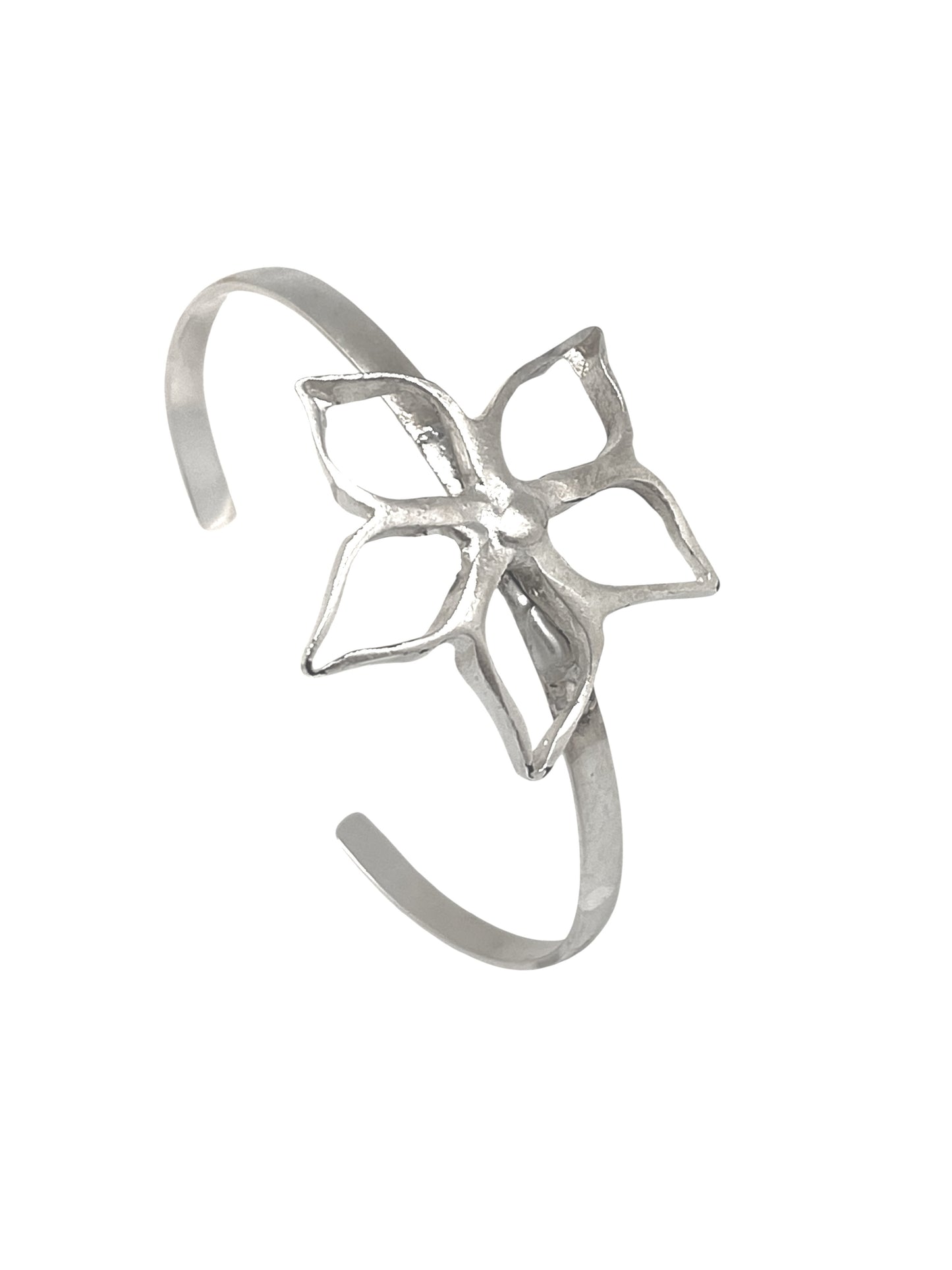 Pulsera plata brazalete flor latón Gloria Mago diseño exclusivo Madrid