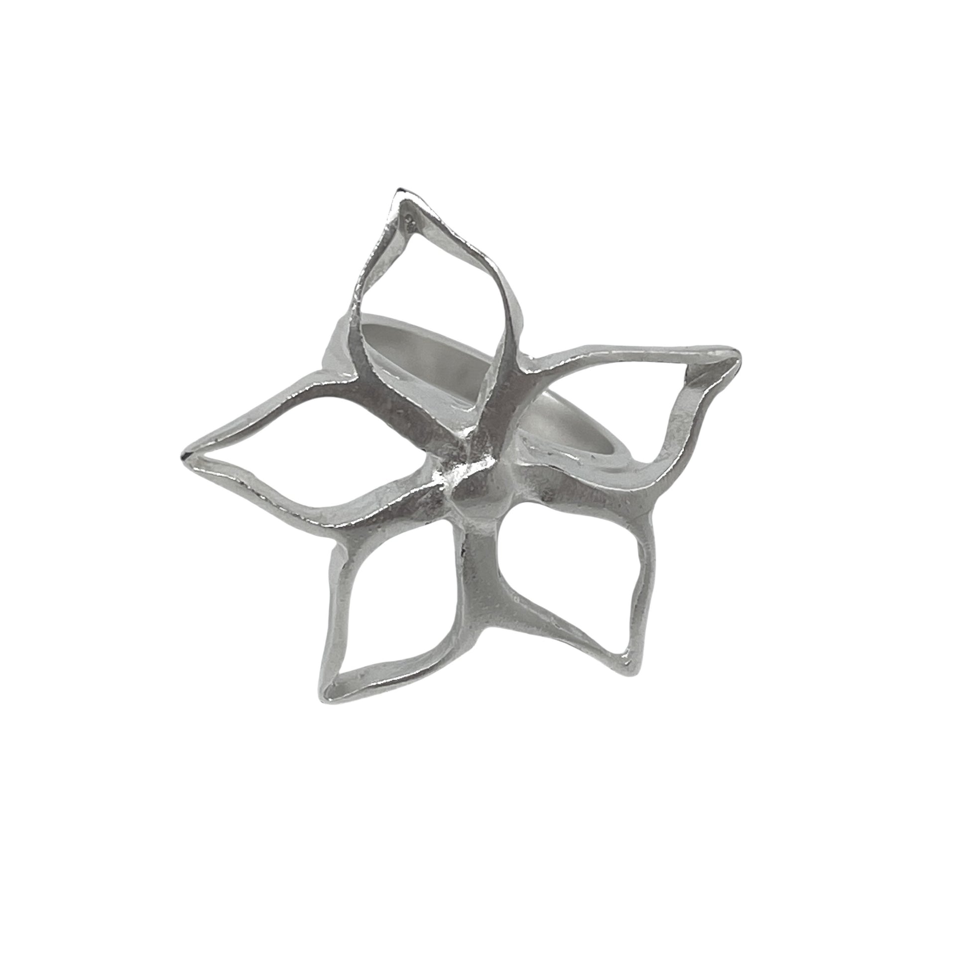 Anillo flor plata Gloria Mago diseño exclusivo moda accesorio fabricante