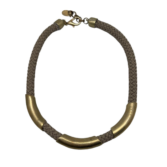 Collar "Naut" triple taupé-dorado