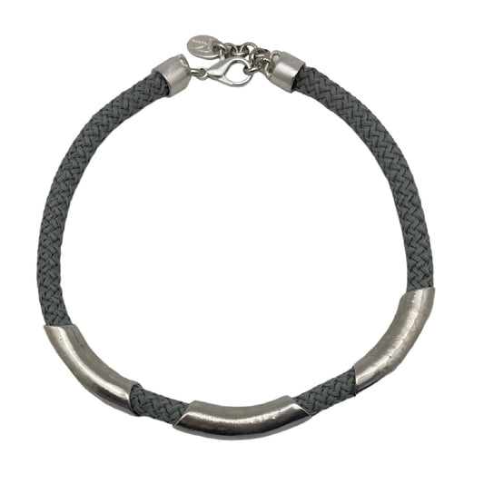 Collar "Naut" triple plata-gris