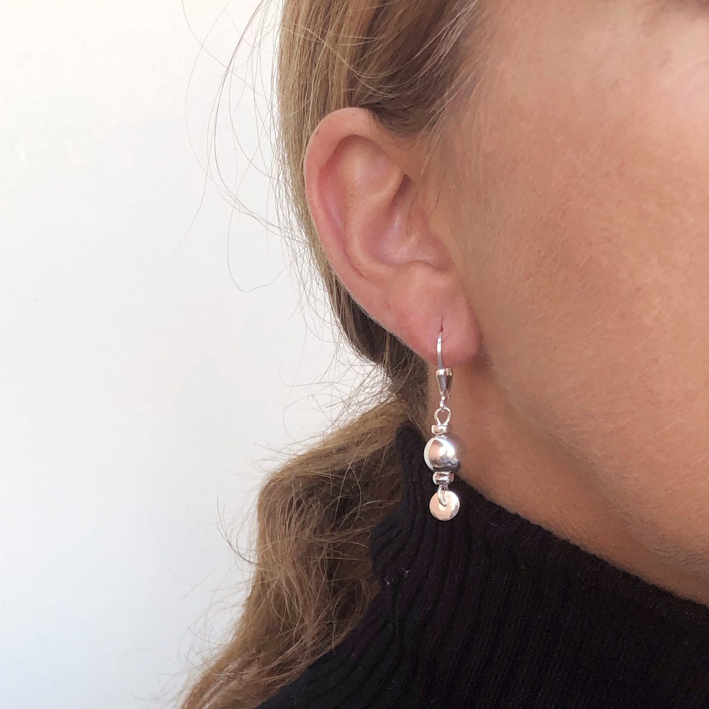 "Pendulum" sterling silver earring